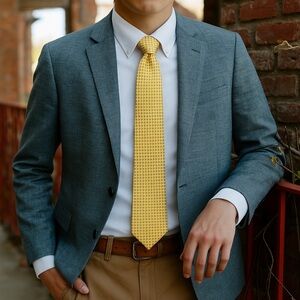 Roundtree & Yorke Yellow Silk Neck Tie